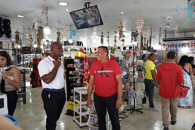 Guided Souvenir Shopping Tour in Punta Cana - Price and logistics: why $5 can work