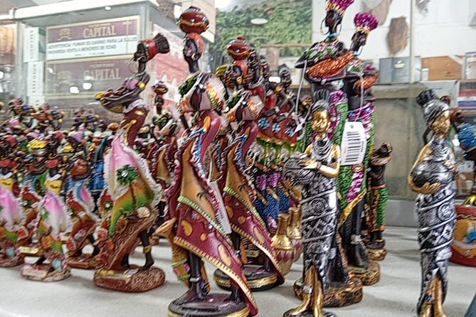 Guided Souvenir Shopping Tour in Punta Cana - Small-group feel: why it helps (and when it doesn’t)
