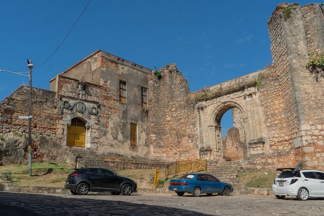 Guided Tour in the Colonial Zone of Santo Domingo - Ozama Fortress: quick exterior, big historical weight