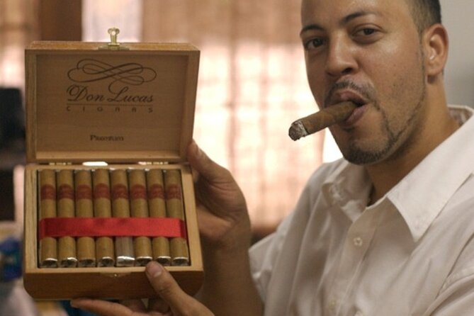 Guided Tour to Don Lucas Cigars Factory and Souvenirs Store - Getting to Don Lucas: How Pickup and the Shop Time Work