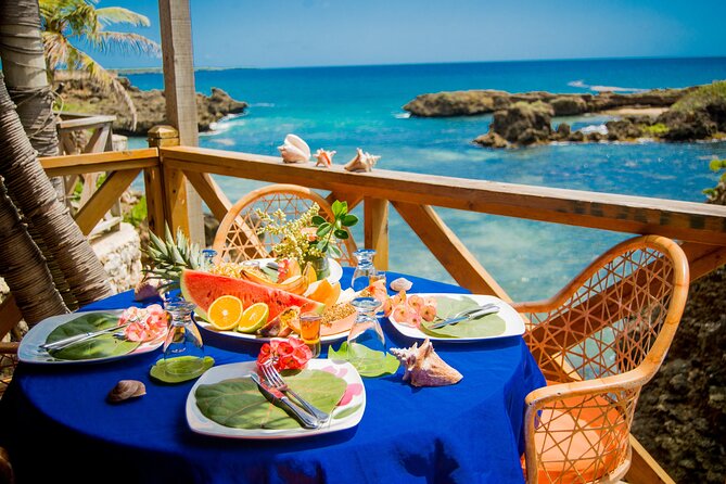 Half-Day Dominican Republic Culinary Tour with Pickup - Stop 3 at Playa Los Corales: Italian Dessert and Local Coffee Time