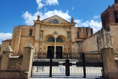 Half Day Excursion Colonial Zone, Faro to Colón, 3 Eyes Park - Cathedral Primada de las Américas: faith, architecture, and a quick visit that still lands