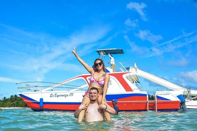 Half-day Private Catamaran Trip with Snorkeling - The natural pool and floating bar: the calm that makes the party better