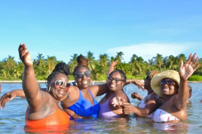 Half-Day Snorkeling Cruise and Natural Pool with Open Bar - Reef snorkeling with sanitized gear and a lifeguard-led route