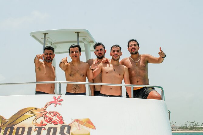 HipHop Party Boat with Unlimited drinks in Punta Cana - Dolphin Aquarium Stop: Watching Tricks Without a Guessing Game