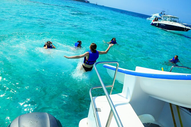 HipHop Party Boat with Unlimited drinks in Punta Cana - The Boat Itself: New Stereo, New Engines, and Safety Focus