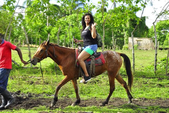 Horseback Riding in the Dominican Jungle - The people factor: guides and drivers who make the day smoother