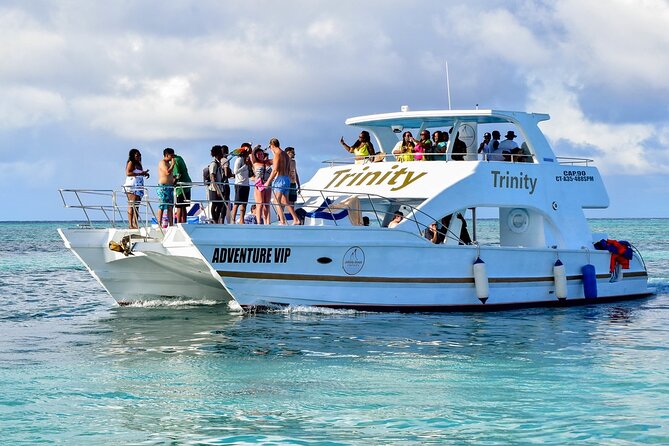 Infinity party boat in Punta Cana - Infinity Party Boat in Punta Cana: the vibe and who it fits