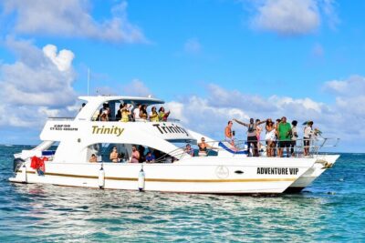 Infinity party boat in Punta Cana - Price and what you actually get for $65