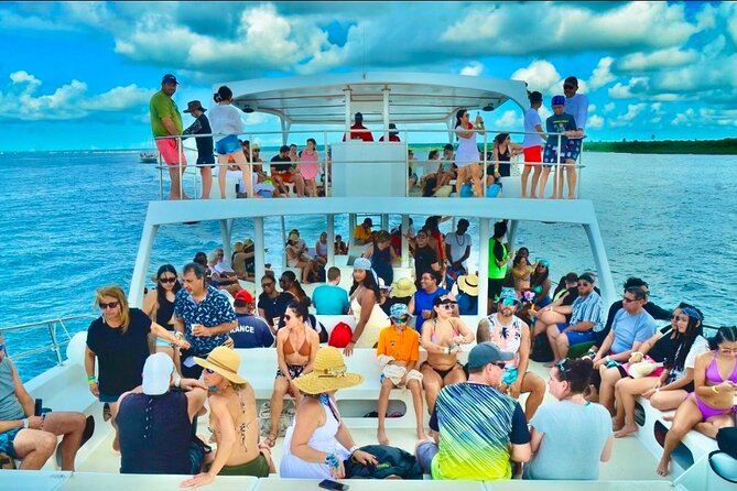 Isla Saona Exclusive Tour with Catamaran & Natural Pool - Isla Saona’s natural pool: the stop you’ll want to time well