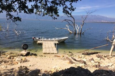 Lake Enriquillo - The full day schedule: 7:30am to about 9 hours