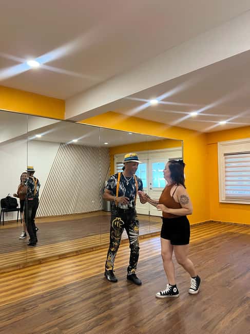 Learn to dance Bachata like a pro in Punta Cana - What to Bring: comfortable clothes and shoes you can actually move in