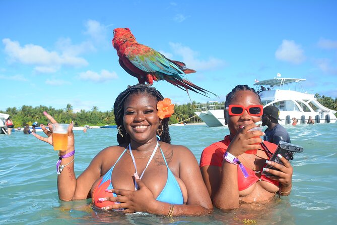 Luxury Hip Hop Boat Party–Drinks, Music, and the Best Vibes in PC - Why this adults-only hip hop boat party feels different in Punta Cana