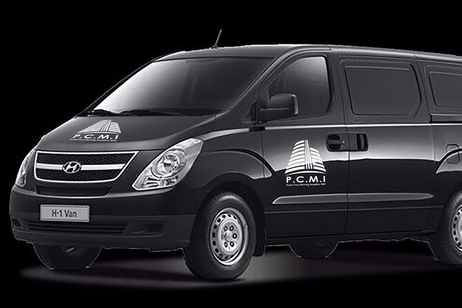 One Way Private Hotel or Airport Transfer Uvero Alto Hotels - Entering Punta Cana smoothly: finding your driver fast