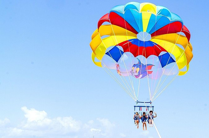 Parasailing in Bavaro - Parasailing over Bavaro: what the flight feels like