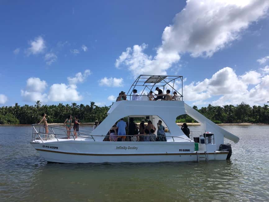 Party Boat / Catamaran Party in Punta Cana - Photos during the tour: how to use them well