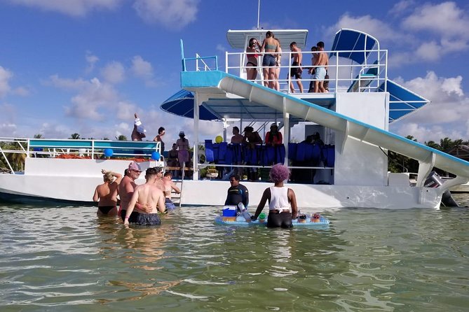 Party Boat in Punta Cana - Booze Cruse - Price and value: is $75 worth it for this Punta Cana mix?