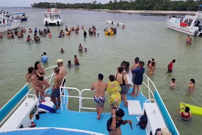Party Boat Punta Cana - Open-Bar National Drinks, Snacks, and Music: The Party Part That Matters