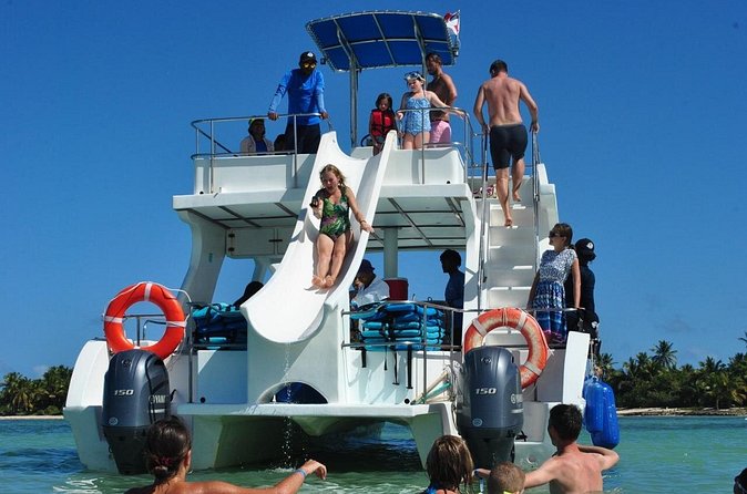 Party boat, Snorkeling, Sand-bar open bar in Bávaro Beach - Boarding and logistics: how to avoid the most common headaches