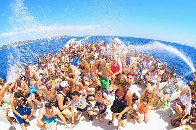 Party Boat Tour in Punta Cana - 2:30 am pickup and how the timing sets the mood