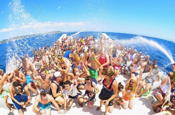 Party Boat Tour in Punta Cana - Stop 2 dolphin viewing: what to expect on the boat ride
