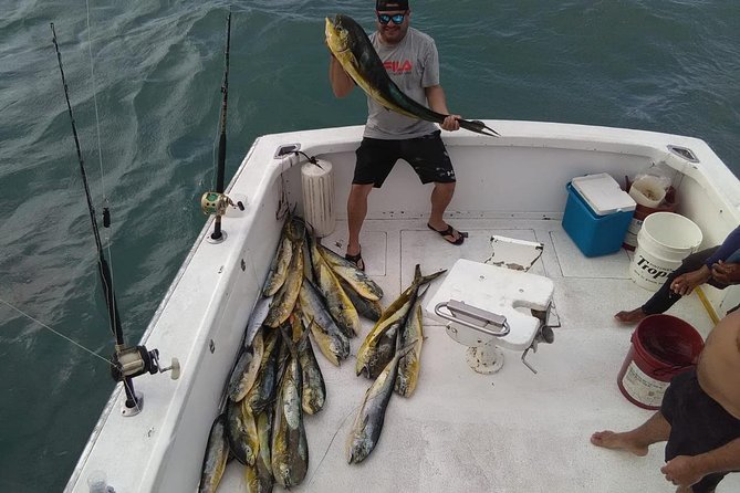 Platinum Punta Cana fishing charter - Price and Value: $140 for a 4-Hour Fishing Hit
