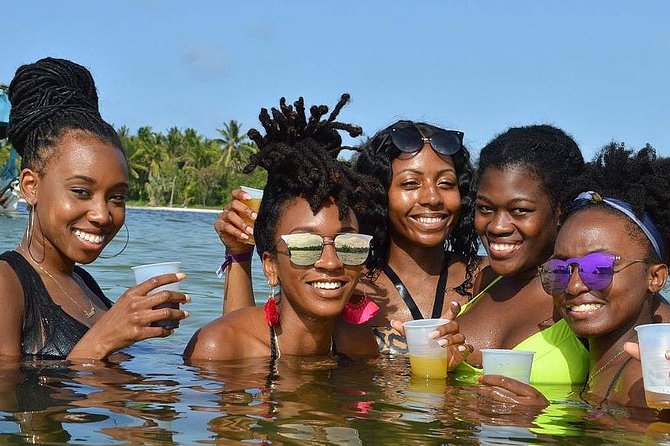 Private Adult Only Hip Hop Party Boat with Live DJ - Cruising the Coastline with a Live DJ