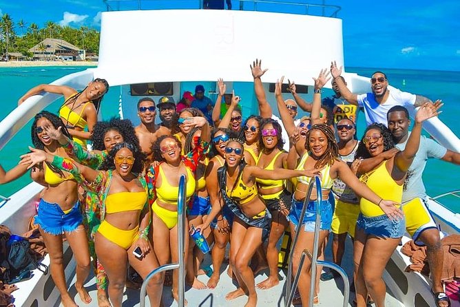 Private Adult Only Hip Hop Party Boat with Live DJ - Open Bar Details: Included Drinks vs Premium Bottles