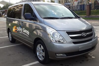 Private Airport Transfer From Punta Cana To La Romana And Bayahibe - Private Minivan Logistics: One-Way, Round-Trip, and Exclusive Use
