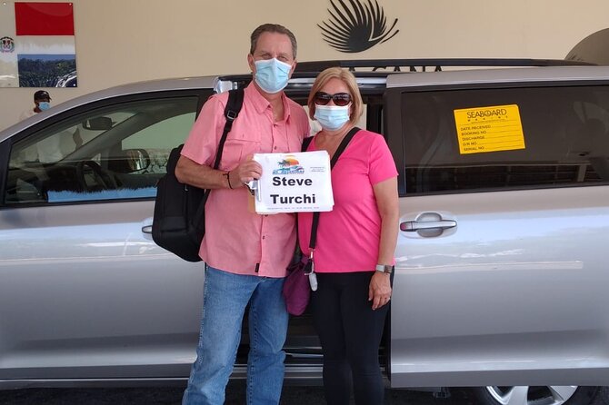 Private Airport Transportation to Punta Cana and Bávaro Hotels - Communication: Bilingual Help and the Name-Banner System