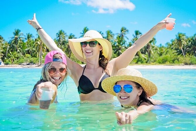 Private Catamaran Party with Snorkeling and Unlimited Drink - Private Beach Time: Palm Trees, Photos, and a Real Breather