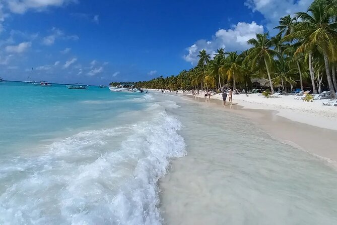 Private Full Day Tour of Punta Cana - Isla Saona and Two Sides of Paradise: Abanico and Catuano