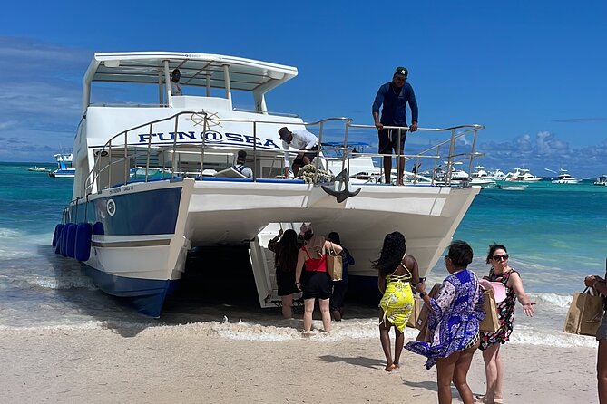 Private Luxury Charter Punta Cana Bavaro - Cabeza de Toro and Virgin Beach With Fresh Coconuts