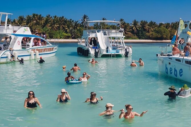 Private Luxury Charter Punta Cana Bavaro - Pickup, Mobile Tickets, and How the Day Stays Simple