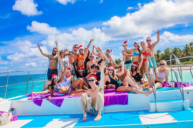 Private Luxury Party Boat with Slide - Safety and Practical Tips: Keep Valuables Close