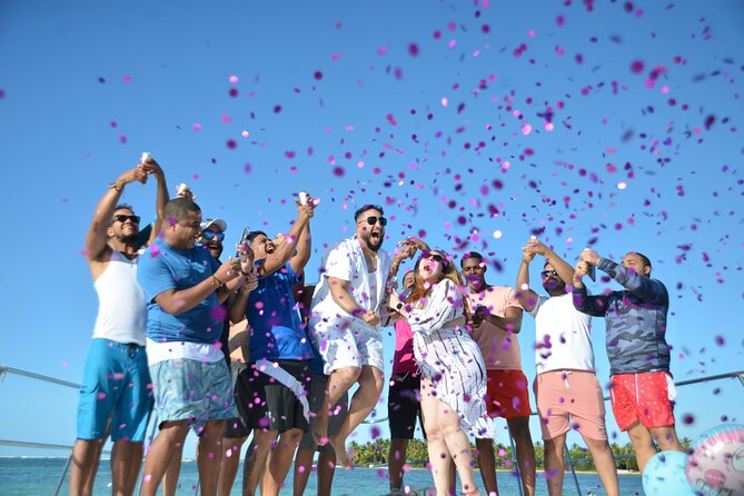Private Party Boat Cruise: Sound System, Open Bar, Natural Pool - Pickup, Timing, and How the Day Flows (Without Guesswork)