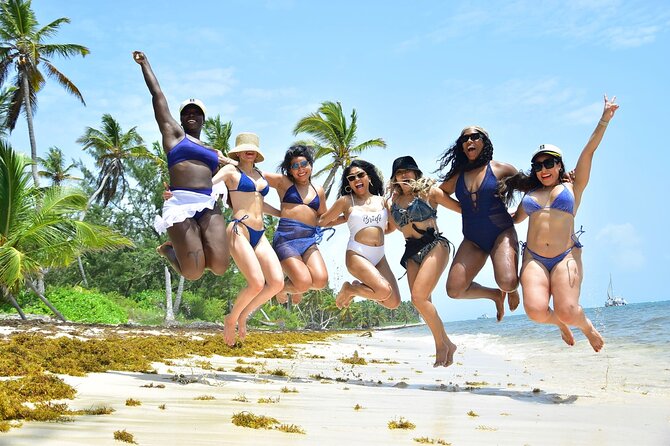 Private Party boat, snorkeling, sand bar, music, drinks - Open Bar Drinks and Cold Snacks: The All-Inclusive Part That Actually Matters