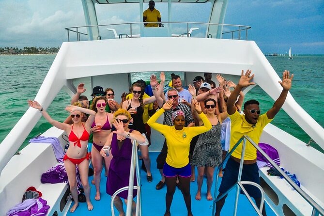 Private Party Boat Tour From Punta Cana with Drinks - Why this private catamaran party feels different in Punta Cana