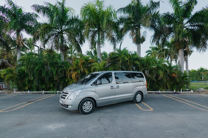 Private Punta Cana Airport Transfers from/to the Hotel 1 ó 2 way - Arrival at your hotel: getting in with confidence