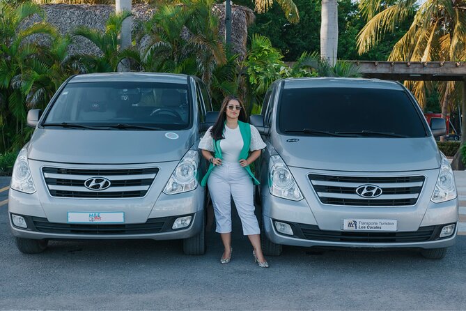 Private Punta Cana Airport Transfers from/to the Hotel 1 ó 2 way - Your private ride: AC, reclining seats, and laminated windows