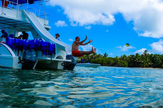 Private Snorkeling in Punta Cana - Rinse Off and Refuel: Showers, Nachos, Salsa, and Saltwater Control
