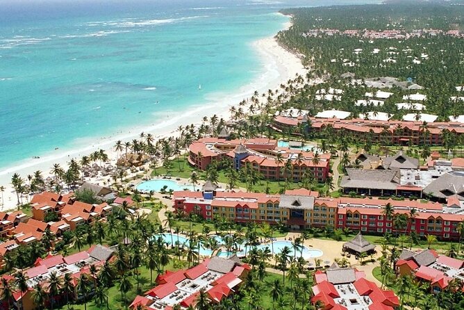Private Transfer between Punta Cana Airport and Caribe Deluxe Princess - Your driver is waiting: sign-in pickup and the SMS that saves time