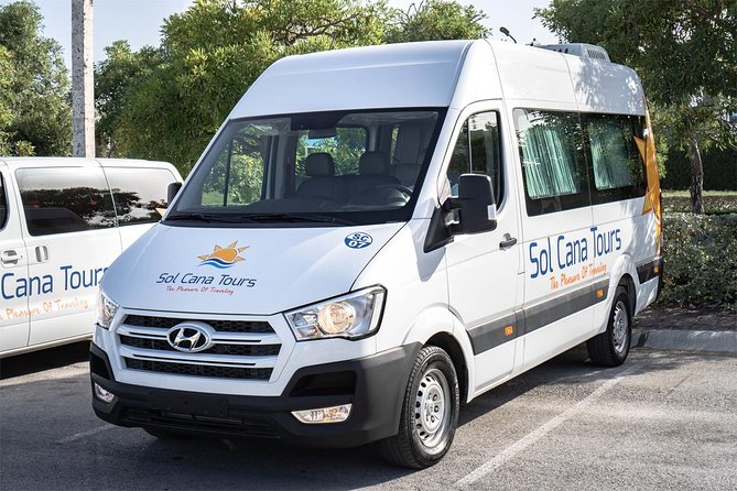 Private Transfer from Punta Cana Airport to Uvero Alto Hotels - Meeting your driver at Punta Cana Airport without the guesswork
