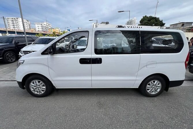 Private transfer from Puntacana airport to hotels-luxury services - The Ride to Bávaro: Air-Con Comfort, Wi‑Fi, and a Smooth Flow