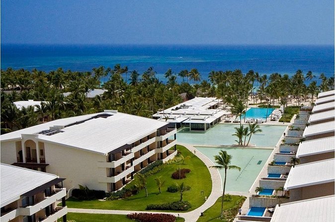Private Transfer Punta Cana Airport to/from Catalonia Royal Bavaro - Comfort and Practicalities: What’s Included (and What Matters)
