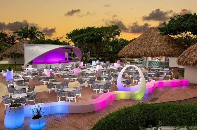 Private Transfer Punta Cana Airport to/from Grand Sirenis Punta Cana - What Could Be a Downside? A Simple Transfer Means Simple Expectations