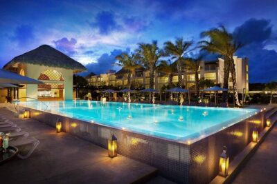 Private Transfer Punta Cana Airport to/from Hard Rock Punta Cana - The 25-minute drive to Hard Rock: what you gain with no detours