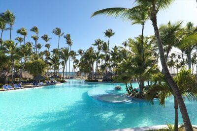 Private Transfer Punta Cana Airport to/from Melia Caribe Beach - Airport Arrival: The Name Sign, the SMS, and the Easy Find