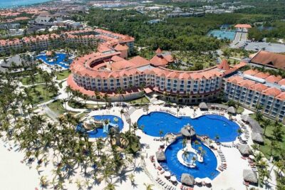 Private Transfer Punta Cana Airport to/from Occidental Caribe - The 30-Minute, Air-Conditioned Ride: What You Can Expect En Route