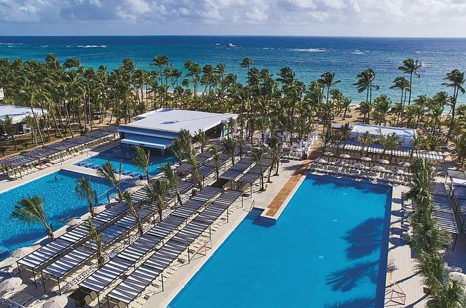 Private Transfer Punta Cana Airport to/from Riu Bambu. - Airport departure from RIU Bambu: lobby pickup that helps you breathe